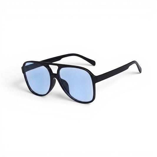 EVIE EYEWEAR Modelo Dakar black aviator sunglasses with light blue lenses.