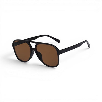 EVIE EYEWEAR Modelo Dakar black contemporary wrap-around sunglasses with brown UV protection lenses.
