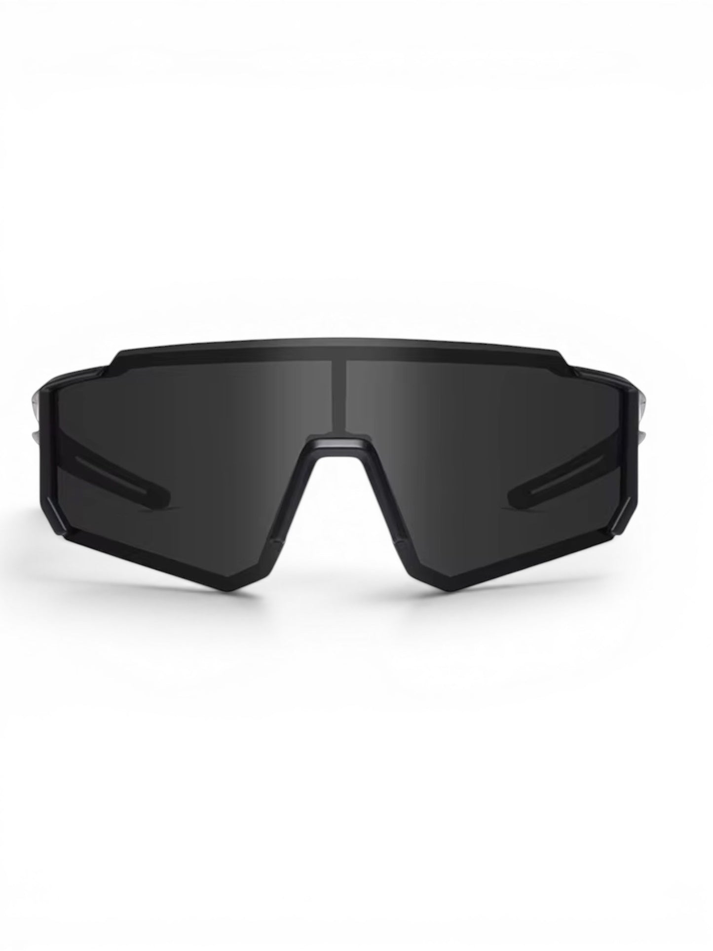 Gafas de sol deportivas EVIE EYEWEAR negras con lente de espejo de cobertura total y montura robusta.