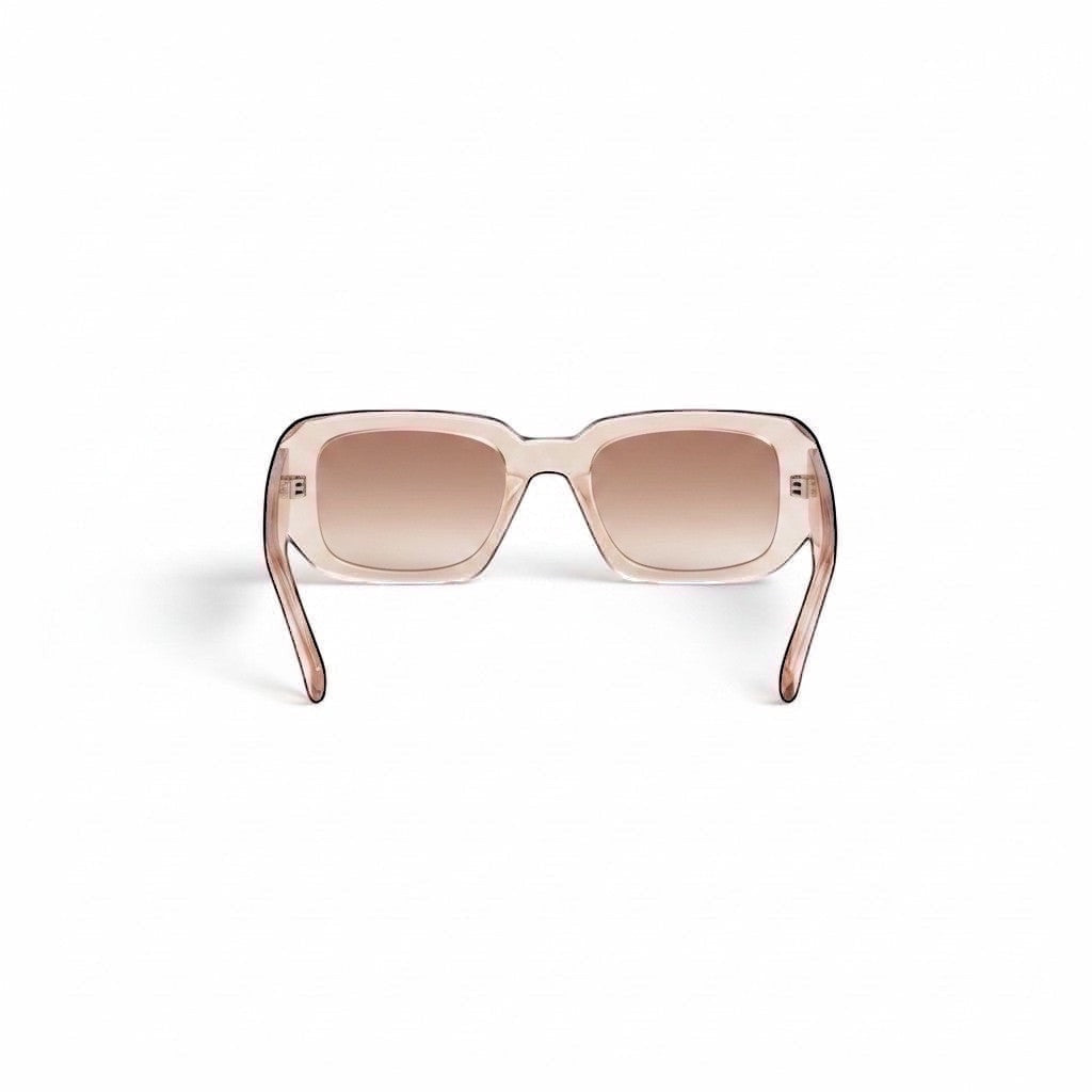 EVIE EYEWEAR Modelo Oréa rectangular sunglasses with matte nude frame and gradient brown lenses.